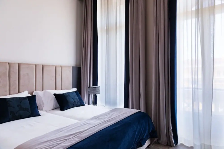 Superior Double room with balcony and with city view