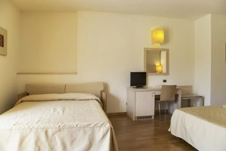 Hotel Mara