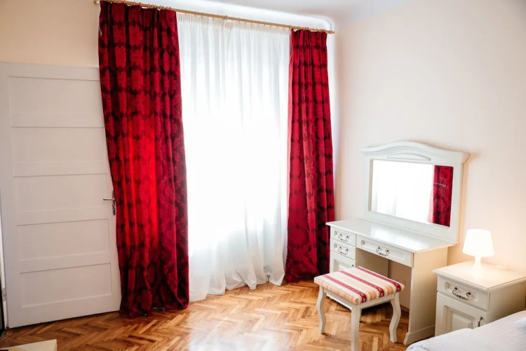 Mathe Apartments 2