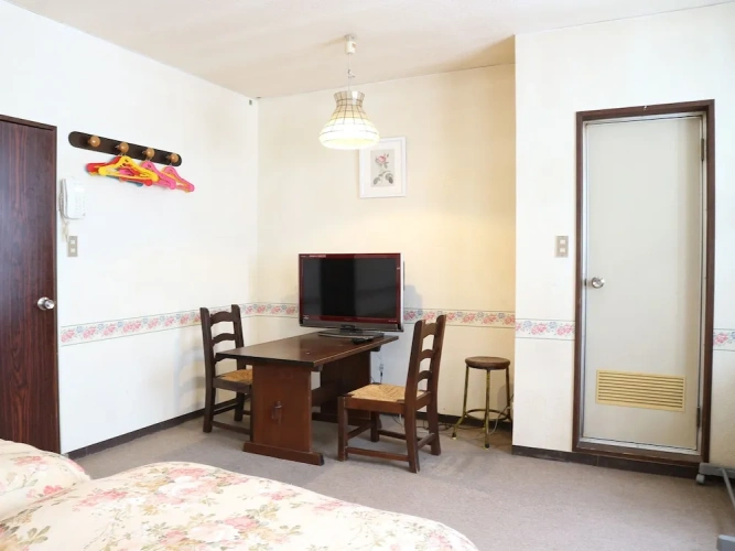Economy Twin room