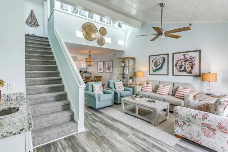 'salt & Light' Oceanfront Condo w/ Pool & Elevator