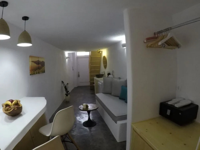 Akron Cliff Suite