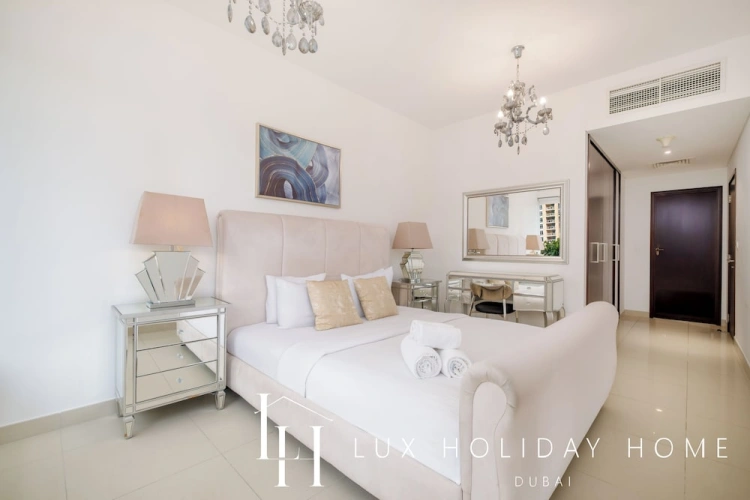 Deluxe Apartment with balcony