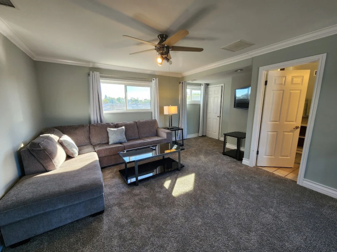 Near the beach and central located