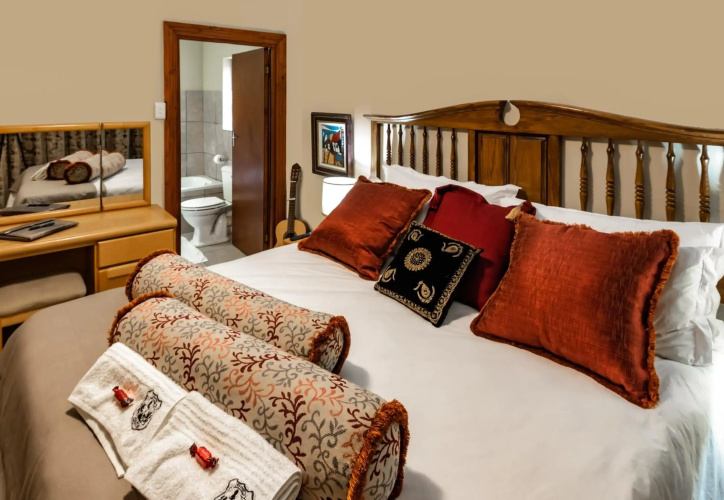 Antiqua Cottage
