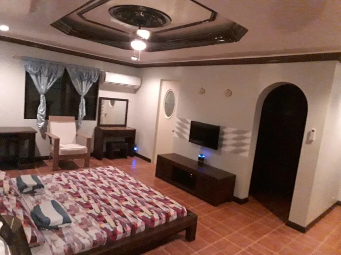 5 Bedrooms Standard room