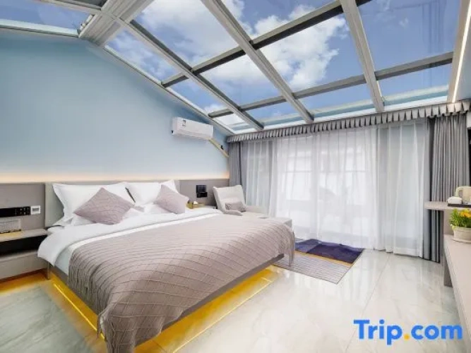2 Bedrooms Suite