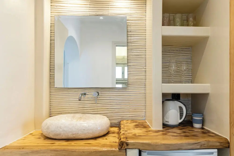 Naxian Serenity Suites