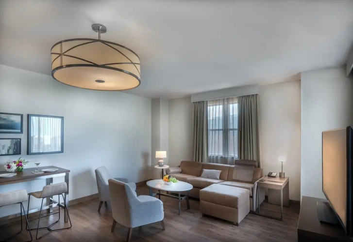 1 Bedroom Suite