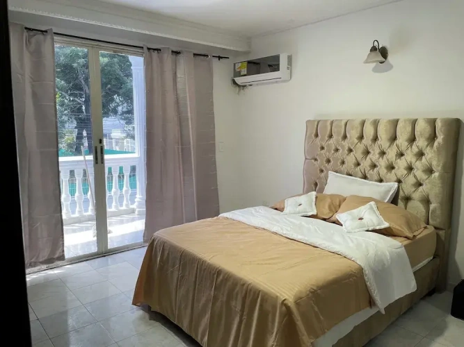 Standard Double room with city view