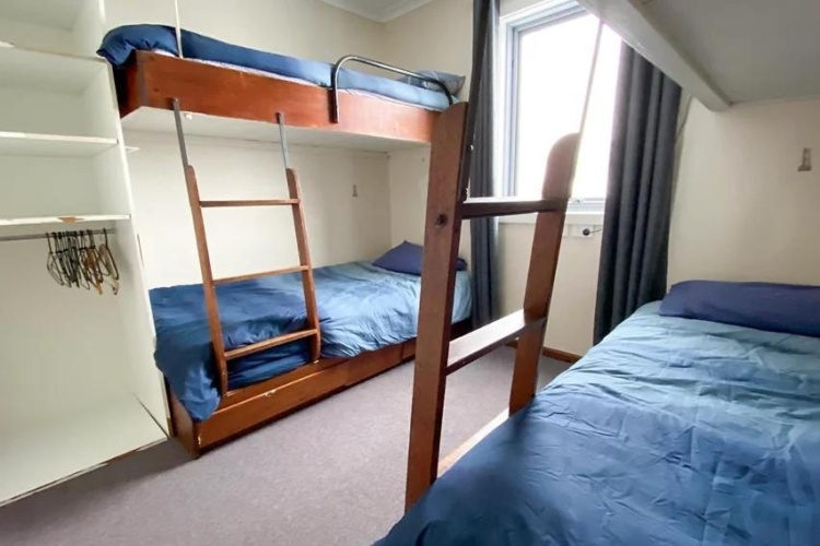 Economy Quadruple room