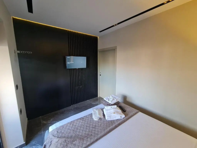 La Mirage Apartment 01