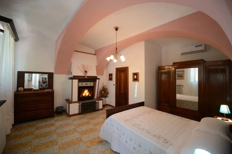 Standard Twin room with view