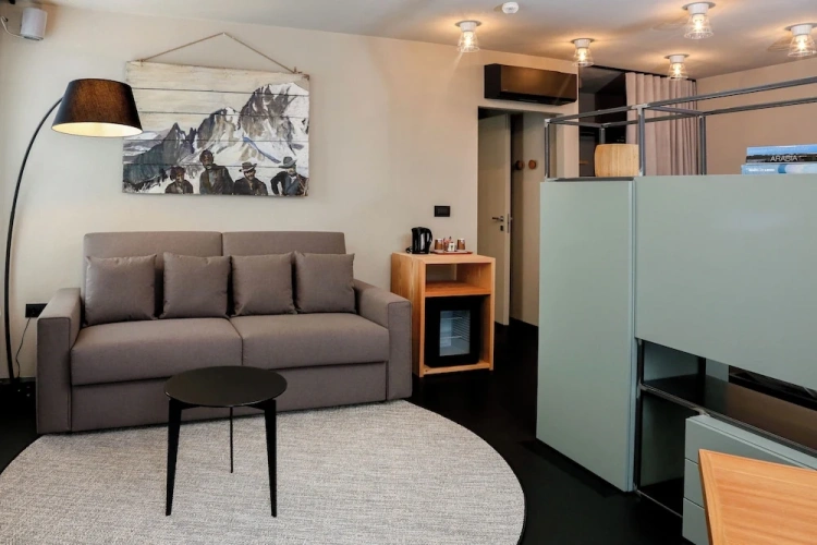 Deluxe Quadruple room
