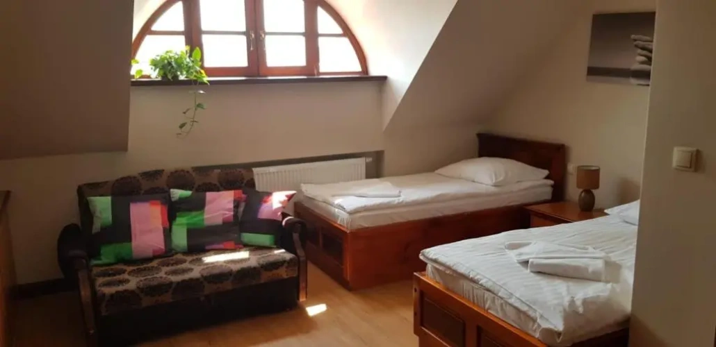 Standard Twin room with city view