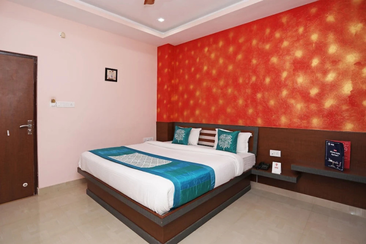 OYO 4809 Hotel Mannat Excellency
