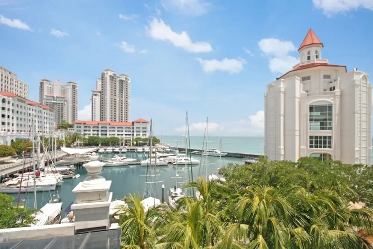 Double Apartment with balcony and with harbour view