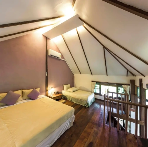Standard Duplex room with garden view