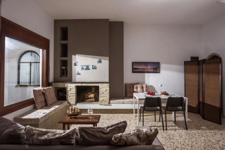 Exclusive Seaside Retreat with Shared Pool & Private Beach Access
