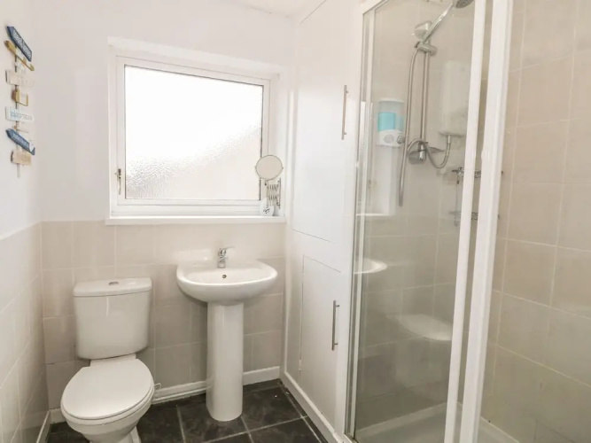 Flat 1 Bryn Colyn