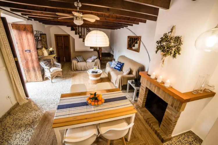 Can Cusina. Charming House With Swimming Pool