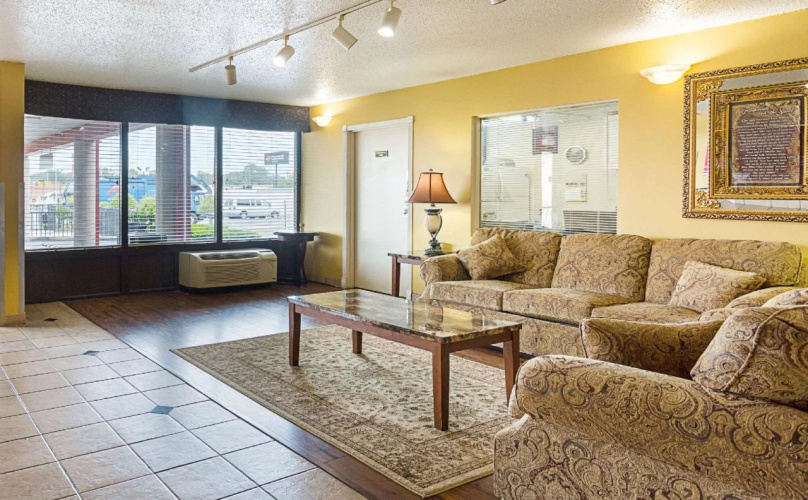 Rodeway Inn & Suites Birmingham I-59 exit 134