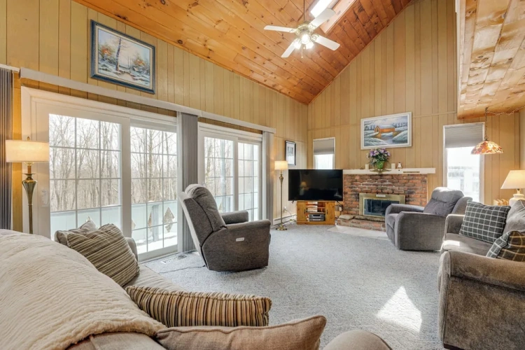 3 Bedrooms Cottage