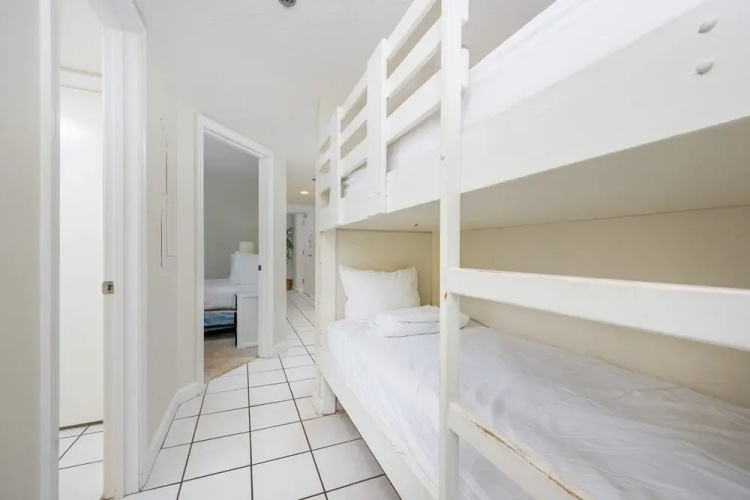 Clearwater 2d 2 Bedroom Condo
