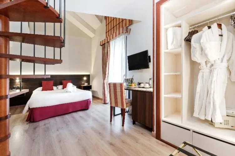 Duplex Suite with balcony