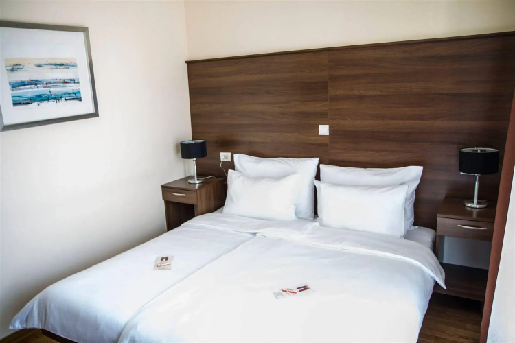 Hotel M