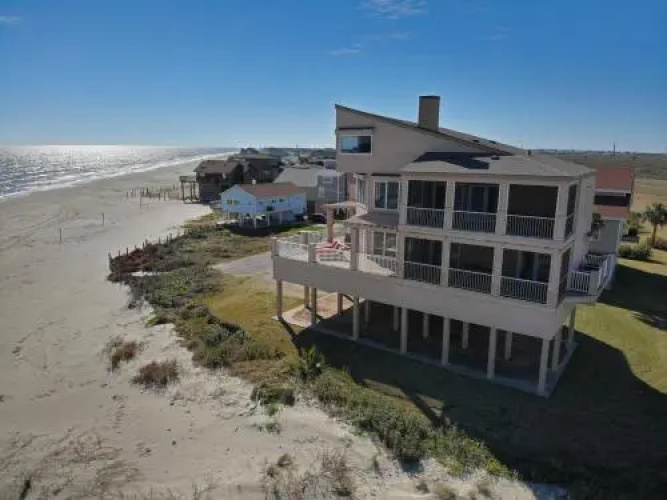 Chateau Soleil Apts