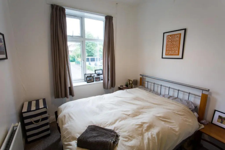 36B Burton Road