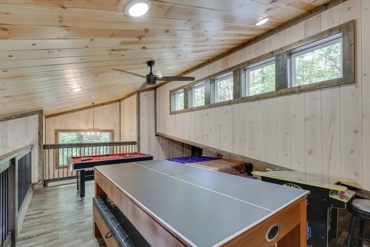 Family-friendly Broken Bow Home w/ Deck & Grill!