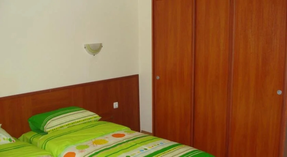 White Rose Hotel