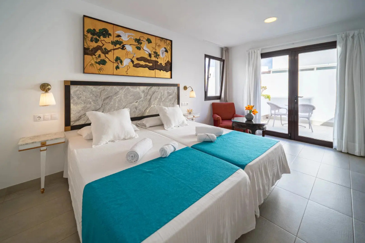 Superior room