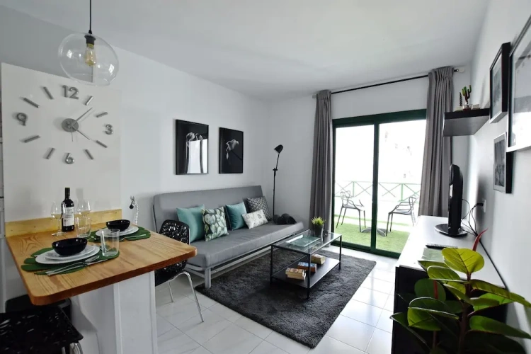1 Bedroom Apartment