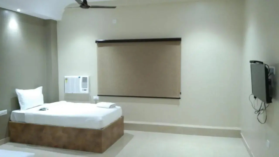 Hotel Sukhdham