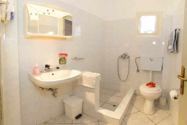 Nostos Studios & Apartments