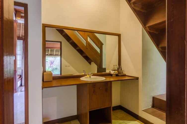 1 Bedroom Duplex Bungalow with balcony