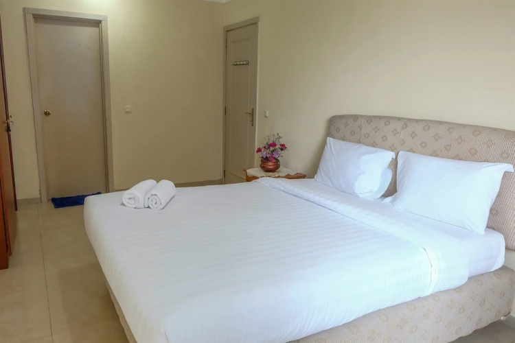 Best Spacious Apartment Permata Senayan