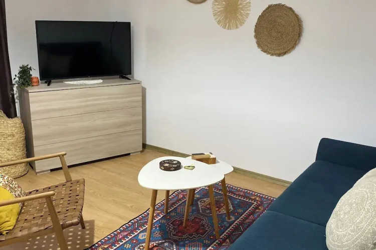 Sleep4-freep-mountainview-balcony-petfriendly