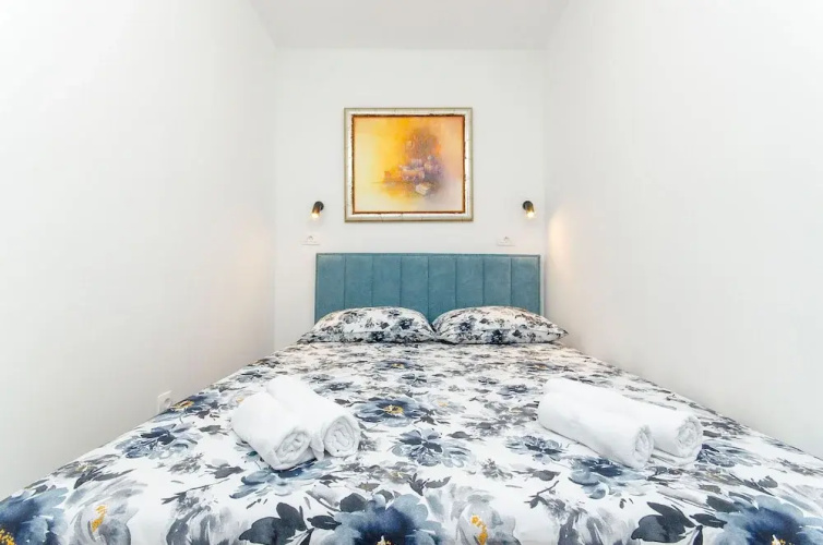 Apartment Lapis