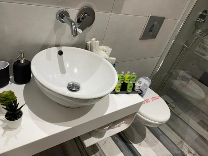 V-Suites