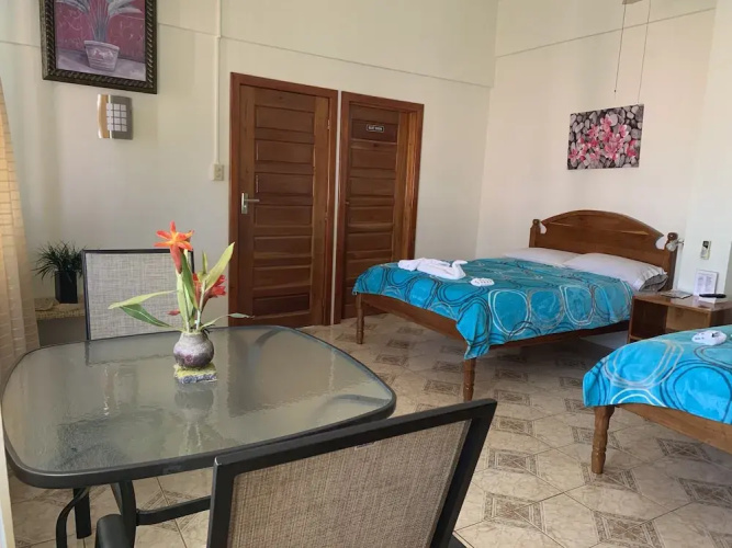 Fernando's Seaside Guest House
