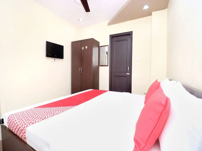 Hotel Silver Star By OYO Rooms