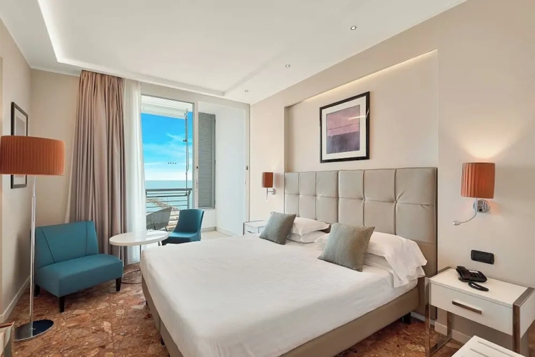 Standard Double room with balcony and with sea view