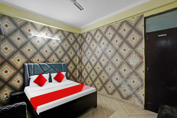 OYO Flagship 80586 Elite Homes
