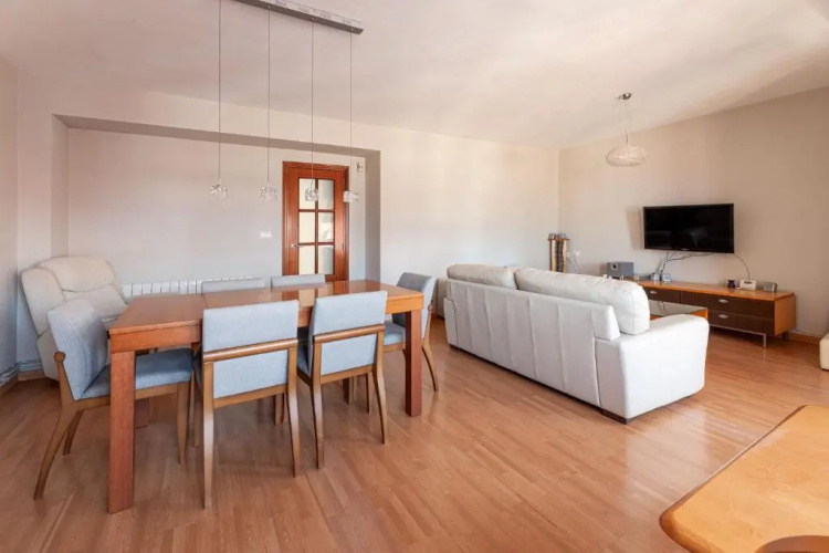 Apartamentos El Llombo