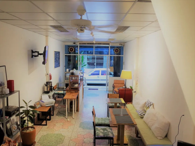 Naret Coliving - Hostel - Adults Only
