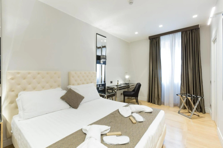 Floris Hotel photo 8